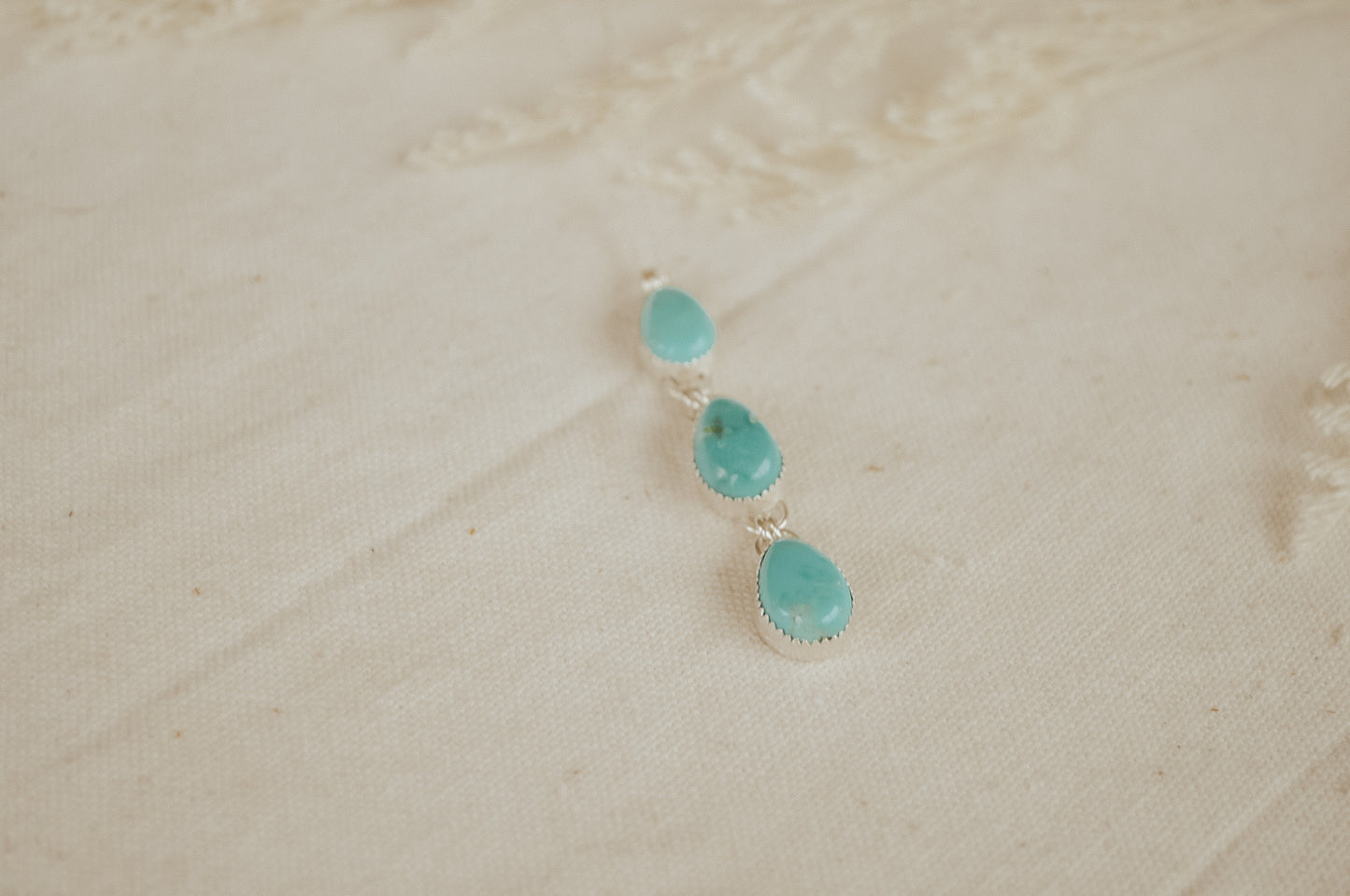 The Willa Lariat Necklace
