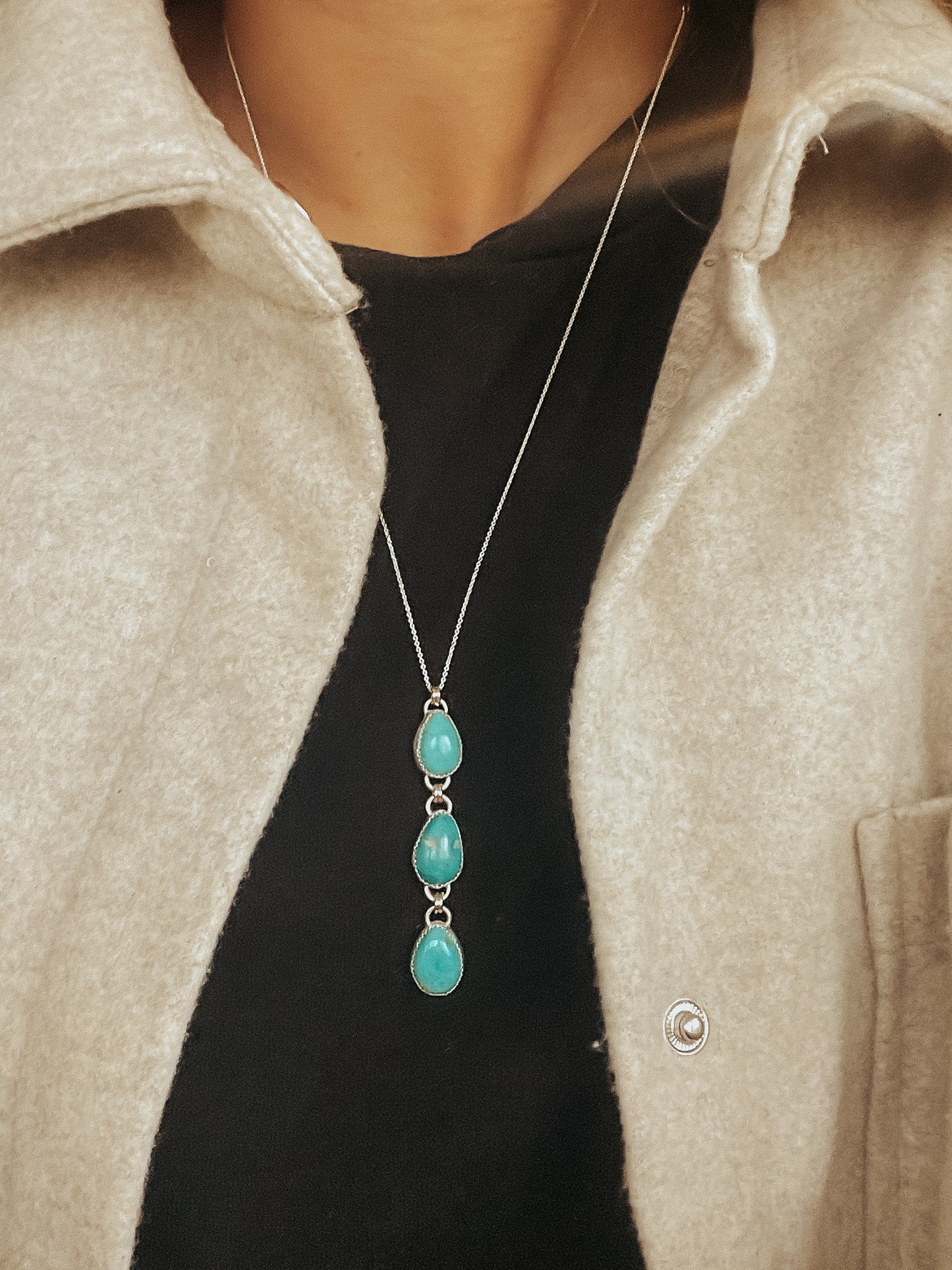 The Willa Lariat Necklace