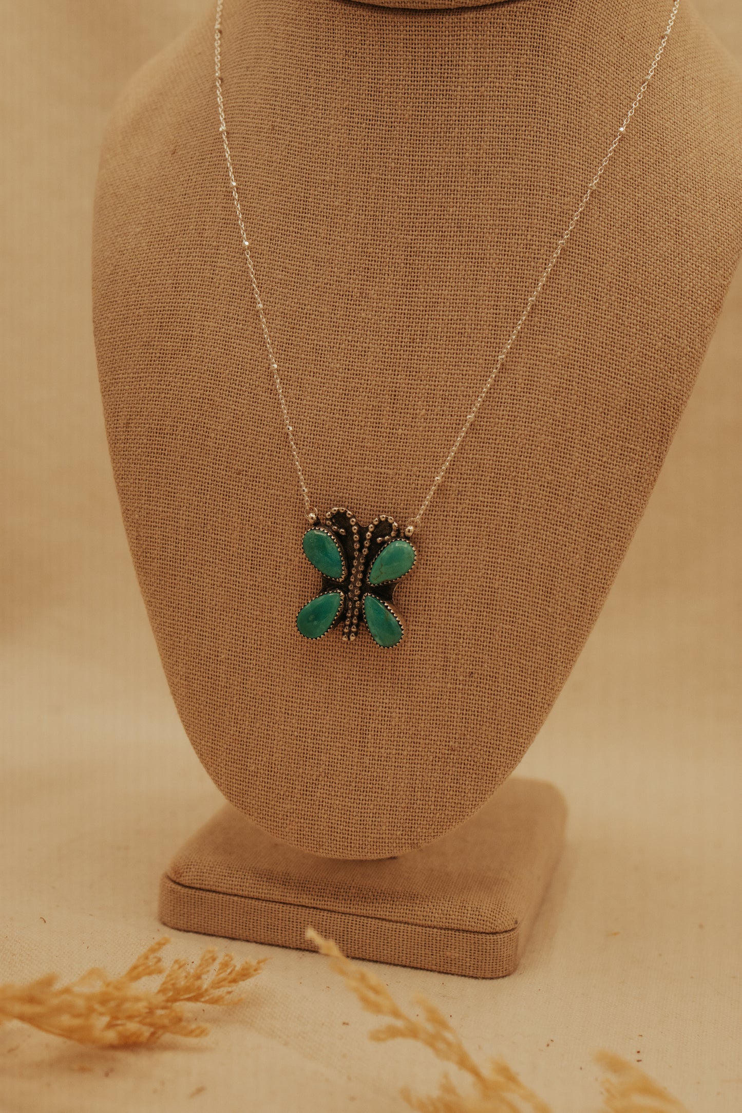 The Dolly Necklace I