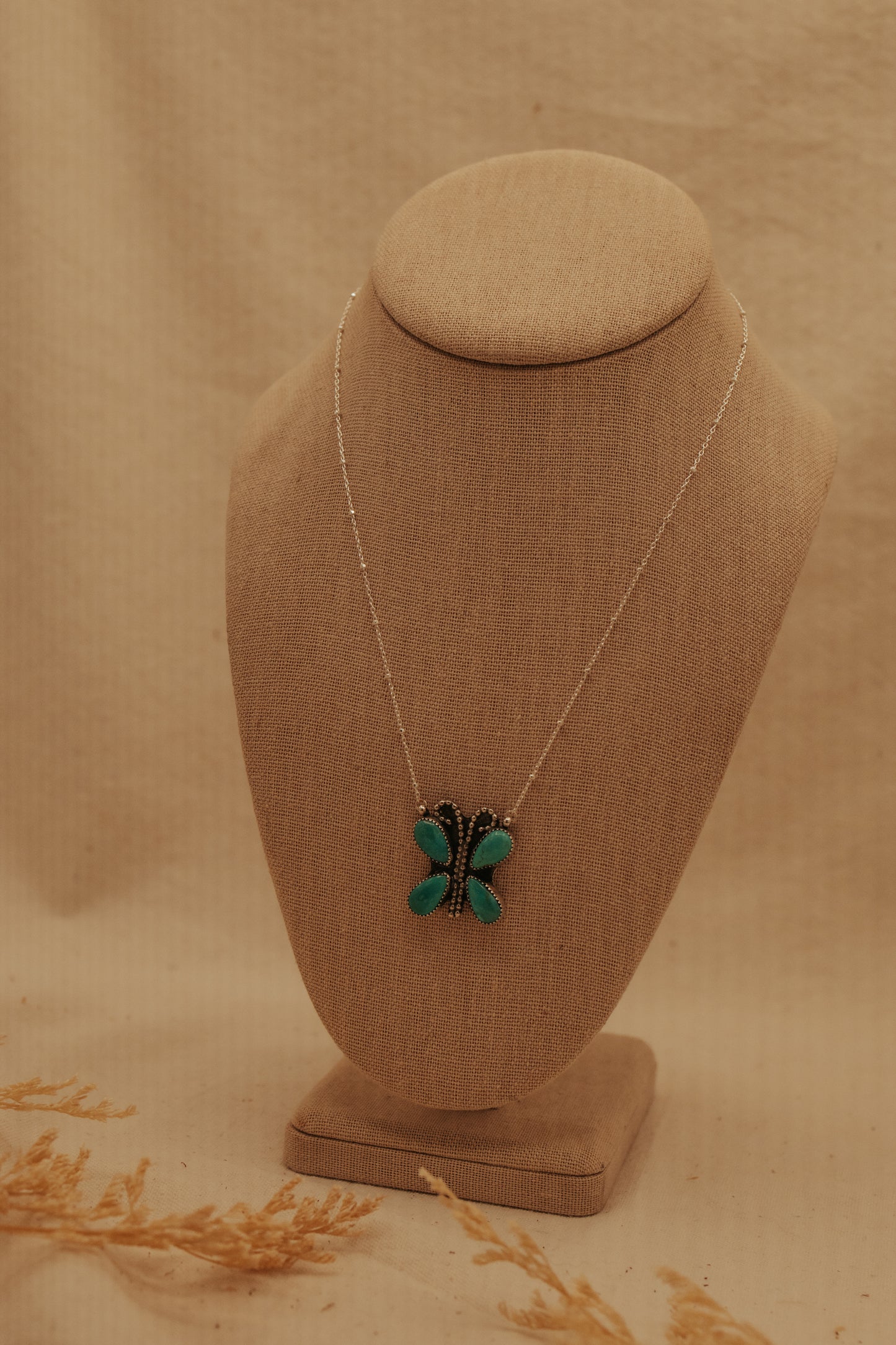 The Dolly Necklace I