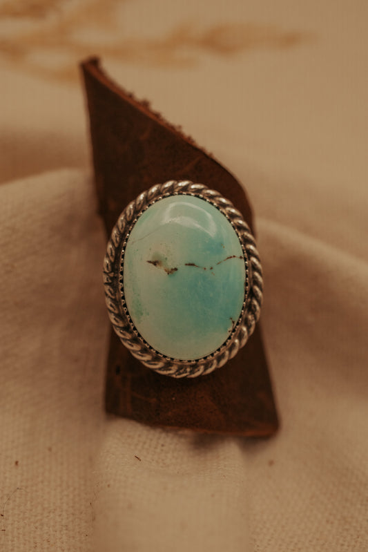 The Matilda Ring - SIZE 8