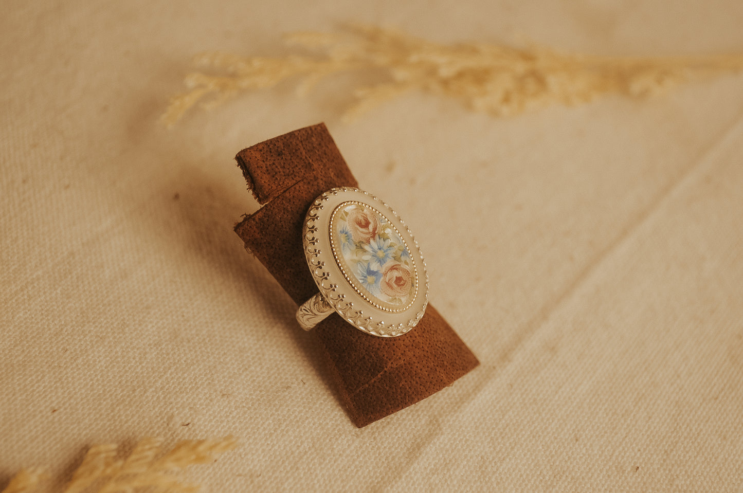 The Alice Ring