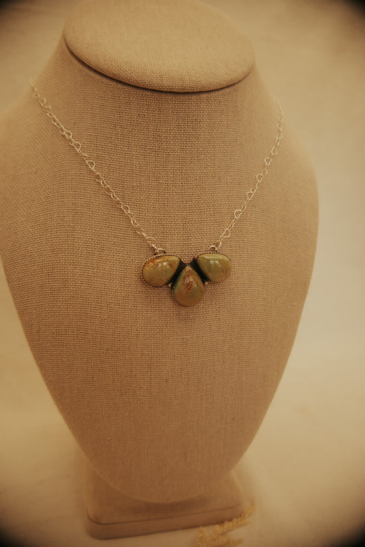 The Quincy Necklace