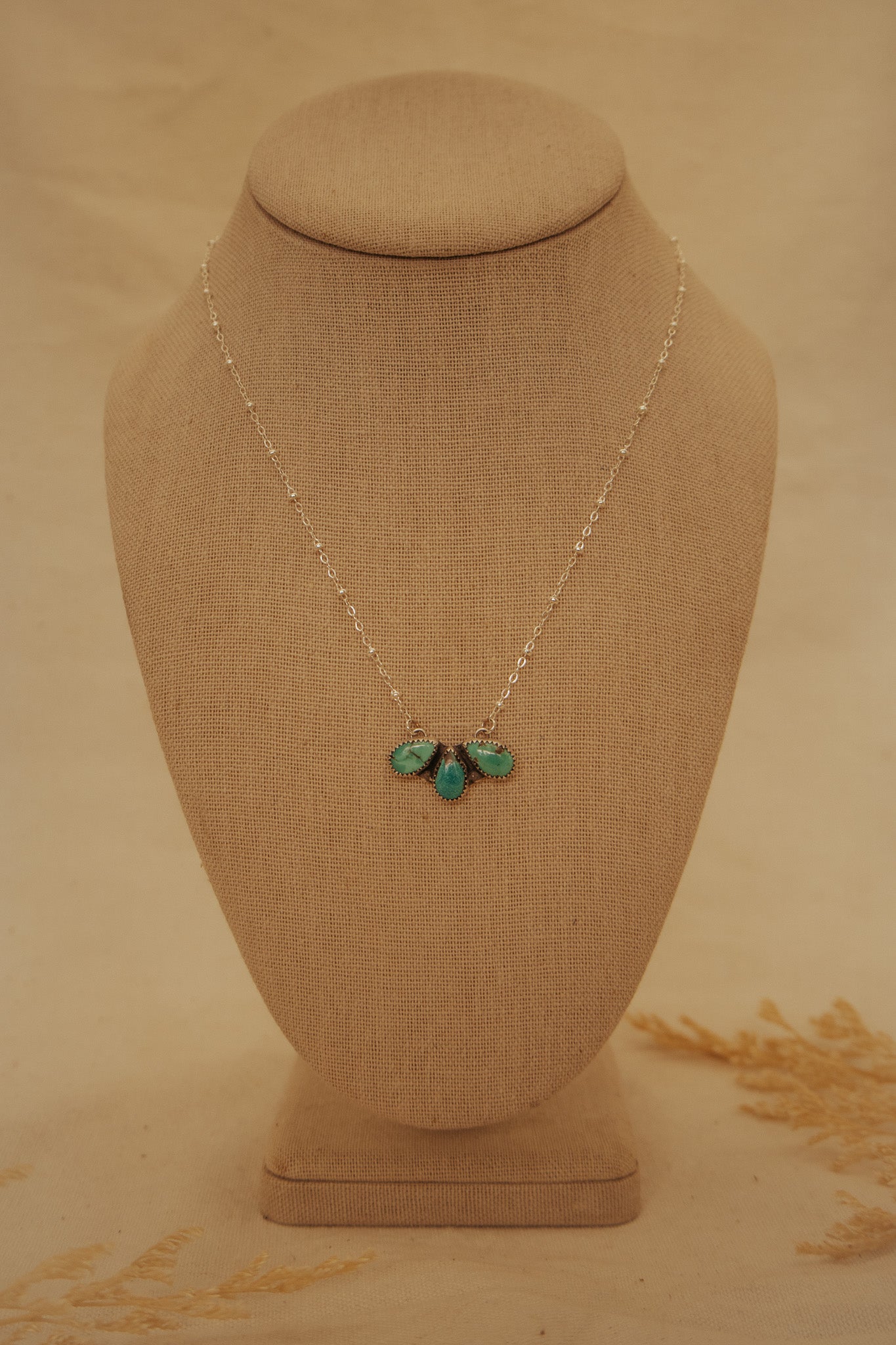 The Mae Necklace