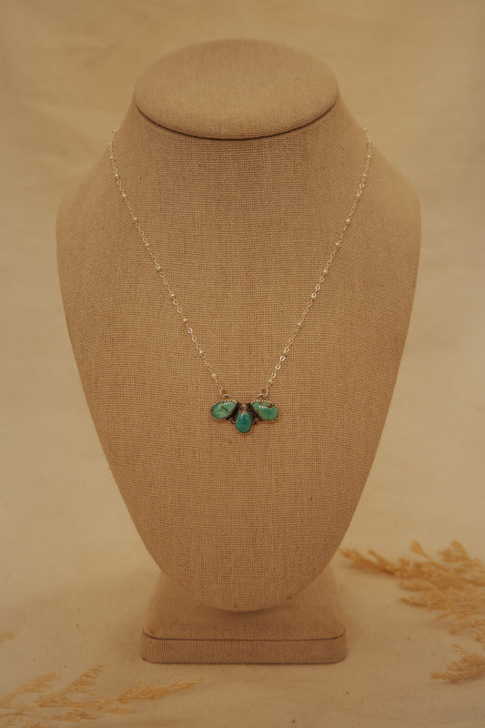 The Mae Necklace