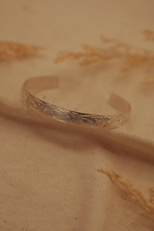 The Iris Cuff