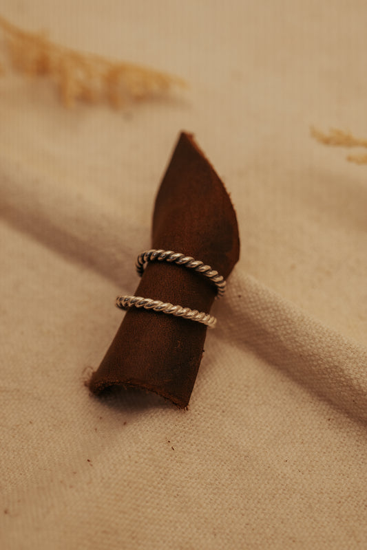 The Twisted Rope Ring