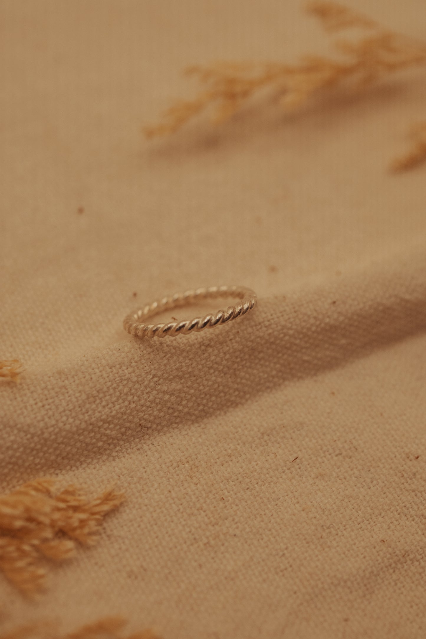 The Twisted Rope Ring