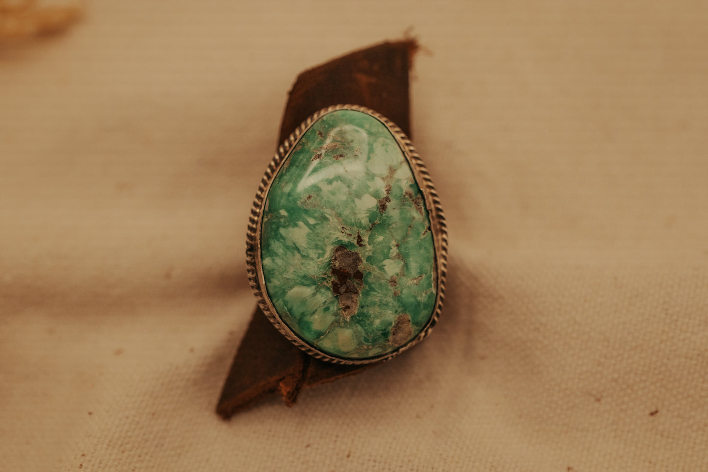 The Faye Ring - size 7.5
