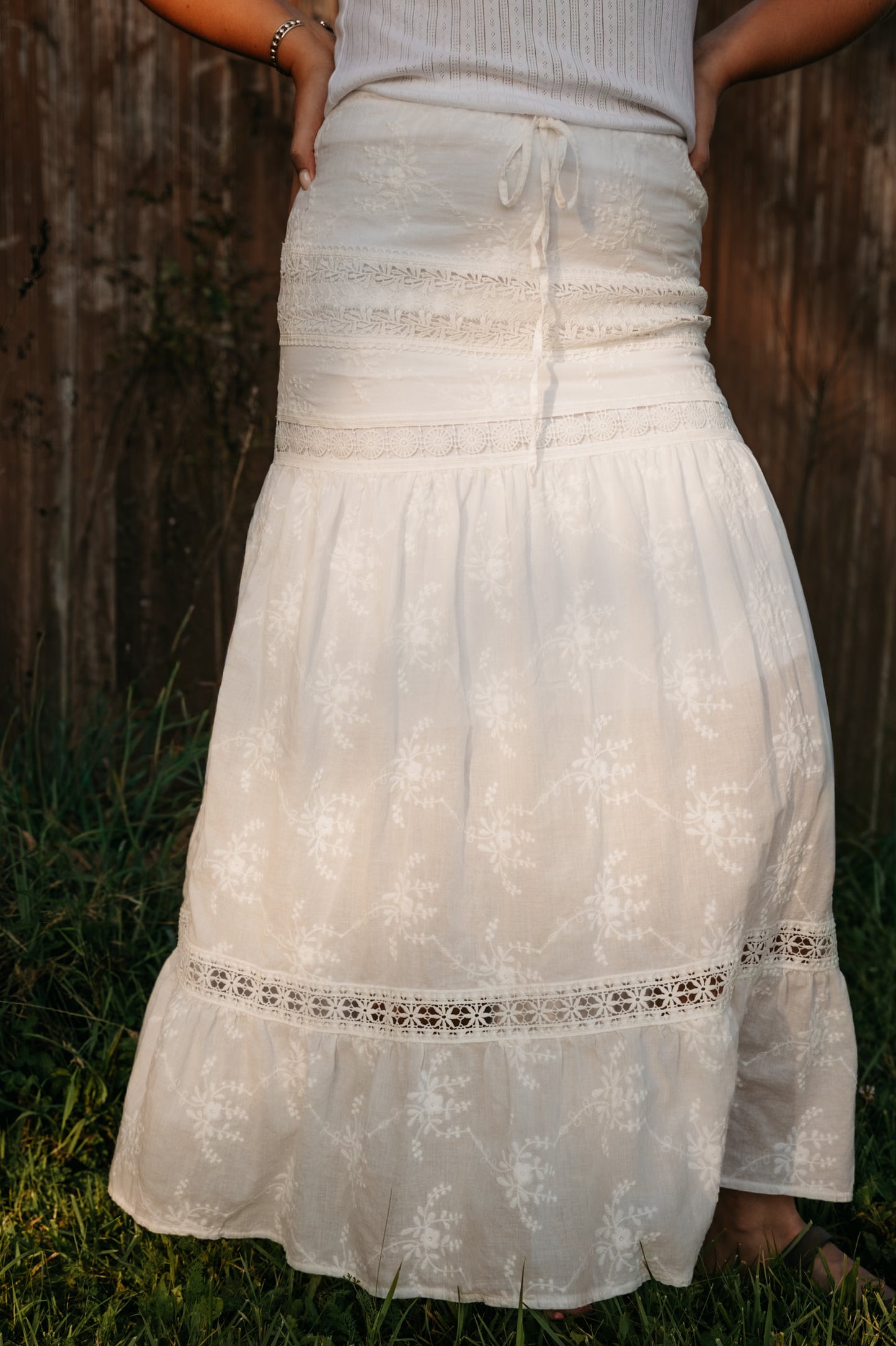 The Prairie Lace Skirt - size small