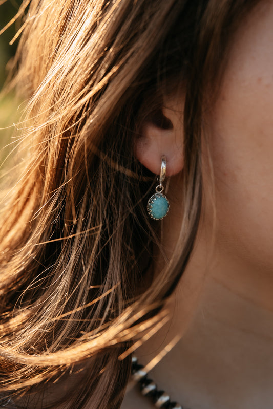 The Mae Dangles